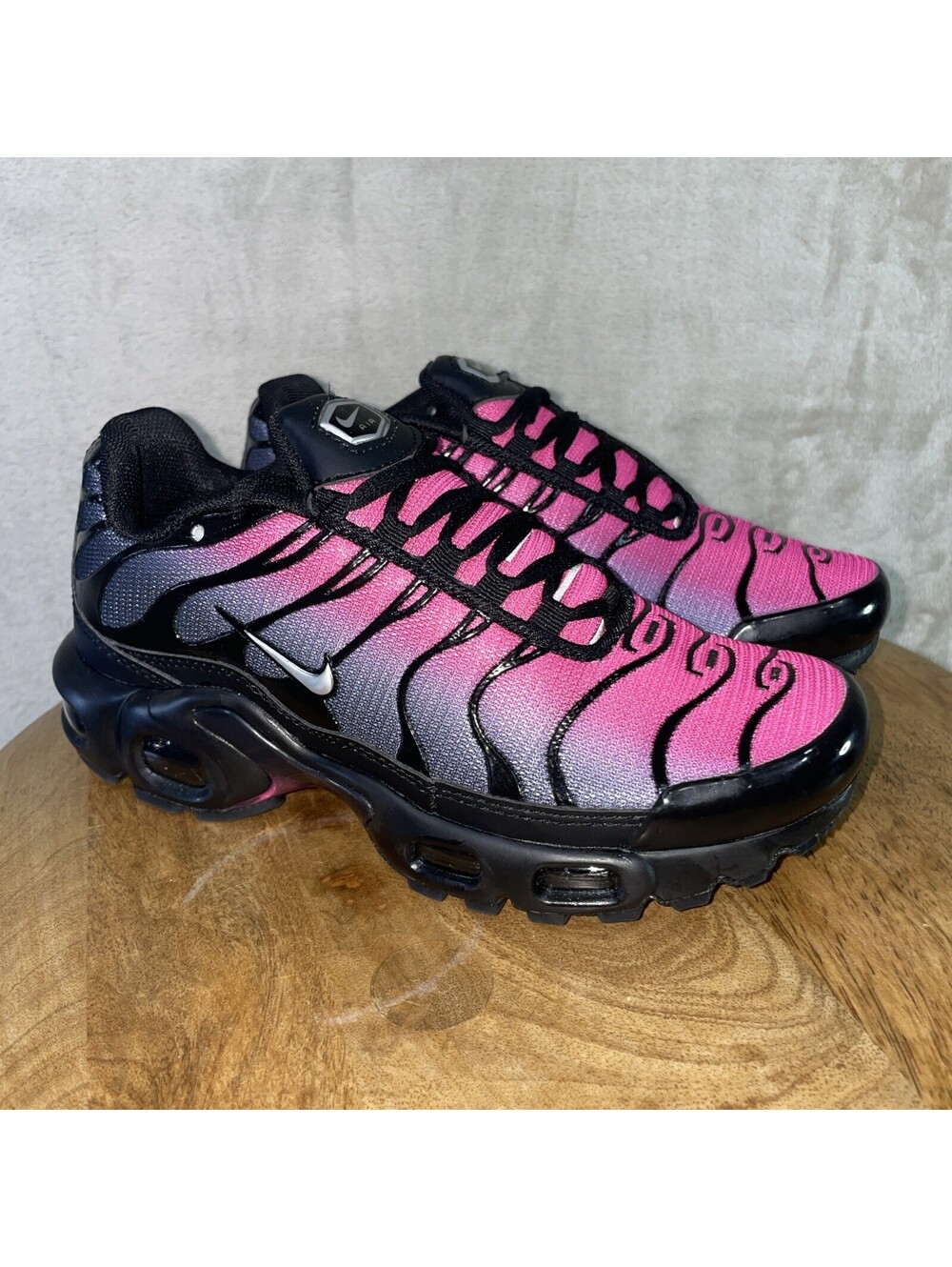 Nike Air Max Plus TN 'Pink Black Gradient’ Sneakers BRAND NEW - 5.5Y Or 7W